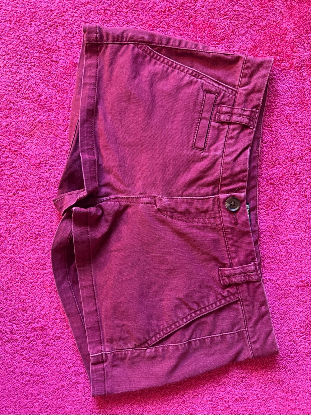 Express burgundy low rise chino short shorts
